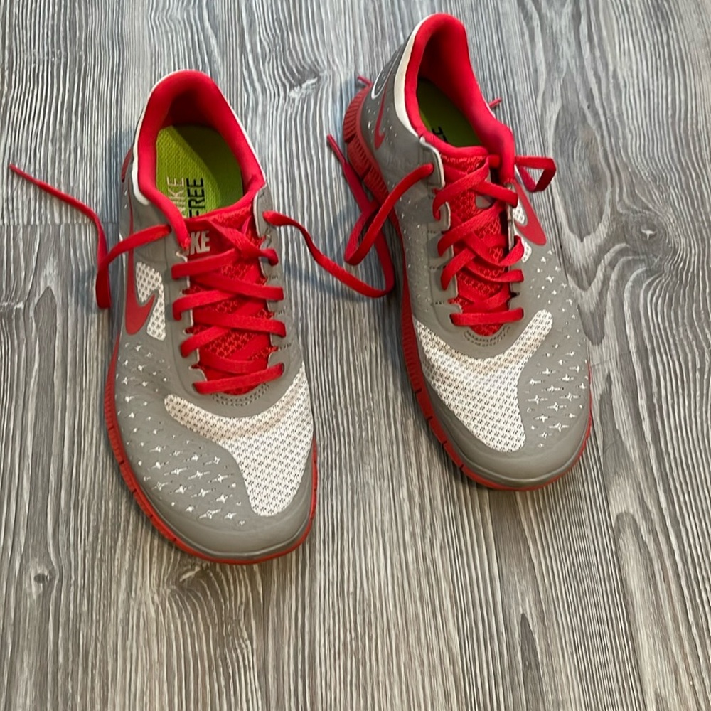 Nike free runs